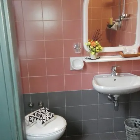 Otel And Restaurant My 3*