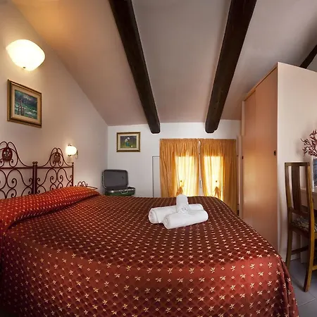 Otel And Restaurant My 3*