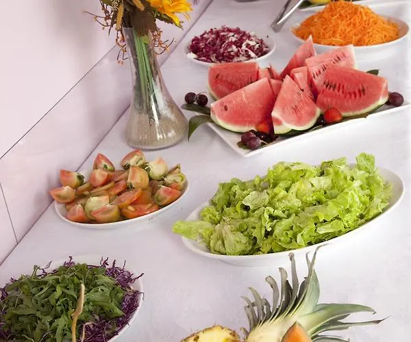 Hotel And Restaurant My 3*