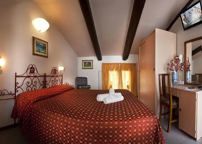 Hotel And Restaurant My 3*